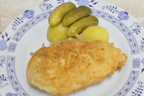 Smažené kuřecí řízky se sýrem  – Snadné Česko recept, zvládnete za 30 - 45 minut